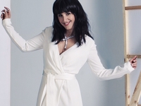 Певица Джамала продемонстрировала новую прическу с челкой