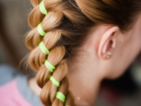 Последний звонок: Прически для девочек