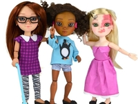 Британцы создали куклы с физическими недостатками