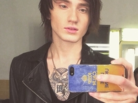Украинец стал вокалистом британской группы Asking Alexandria