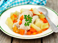 Куриные ножки с картофелем в мультиварке