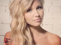 Победительница Холостяка 5: Стильные образы Марины