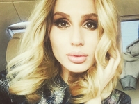 LOBODA осталась без костюма после сольного концерта