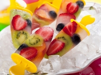 Фруктовый лед на палочке: Три вкусные идеи