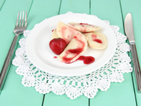 Вареники с клубникой: Три вкусные идеи