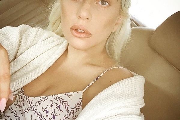 facebook.com/ladygaga