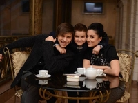 Александр Лещенко: Я учу сына не лицемерить и не врать