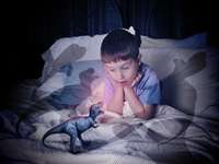 Ребенок боится темноты: Что делать