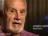 78-летний мужчина с редким типом крови спасает детей