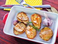 Запеченный картофель с салом