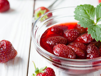 Клубника в собственном соку