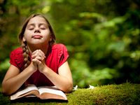 Президент Украины разрешил создавать религиозные школы в стране