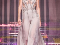 ТОП-10 платьев из кутюрной коллекции Atelier Versace