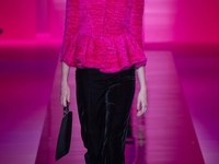 В стиле панк: Самая "шокирующая" коллекция Armani Privé