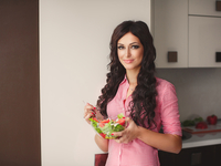 Как похудеть: Рецепт легкого салата от шеф-повара Алисы Уотерс