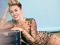 Майли Сайрус станет ведущей  MTV Video Music Awards 2015