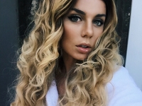 Летняя укладка для волос: звездные примеры