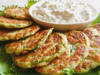 Летний завтрак для малыша: Готовим оладьи из кабачков