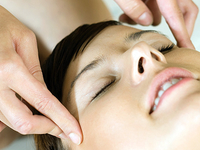 Японский массаж асахи сделает кожу моложе на несколько лет