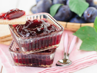 Густой сливовый джем