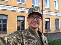 Майкл Щур показал первое селфи в армии