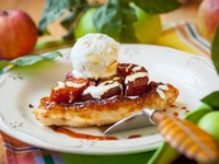 Яблочный пирог: ТОП-5 рецептов для лета