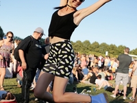 Street style: Самые стильные образы девушек на фестивале Lollapalooza