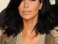 Икона стиля: Лучшие прически Ким Кардашян