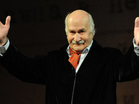 100-летний актер Владимир Зельдин перенес операцию на шейке бедра