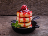 Летние завтраки с малиной: три вкусные идеи