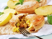 Сочники с яблоками