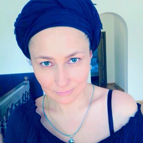 Алена Мозговая поделилась фото с дочкой в семейной фотосессии