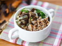 Гречневая каша с сушеными грибами