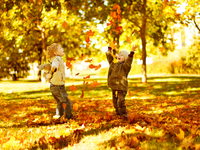 Что купить детям осенью: Самые необходимые вещи