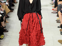 Michael Kors представил новую коллекцию в своем фирменном стиле