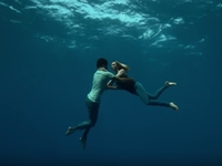 Подводный мир: Бейонсе представила клип, который был снят под водой