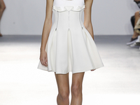 David Koma представил новую соблазнительную коллекцию