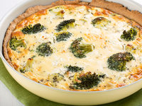 Пирог с брокколи и сыром