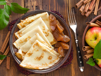 Французские блинчики с яблоками