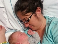 Новорожденная девочка спасла жизнь своей мамы