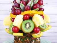 Как украсить стол фруктами: Лучшие идеи