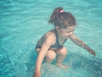 Малышка под водой или нет: Новая загадка "взорвала" Сеть