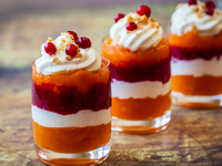 Осенний десерт из тыквы и клюквы