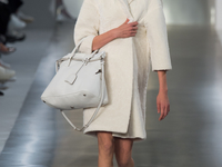 Мемуары гейши: Maison Margiela представил новую коллекцию