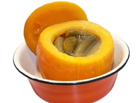 Соленые огурцы в тыкве