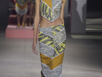 Курс на путешествия: Kenzo представили свежую коллекцию