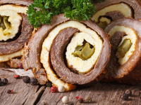 Мамам на заметку: Сырный рулет с мясной начинкой