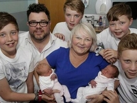 Невероятно: Женщина из Шотландии родила двойню третий раз