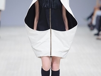 Змеи и гейши: Самые эпатажные наряды с подиума 37-го UFW