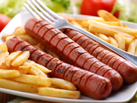 Ученые: Сосиски влияют на качество спермы и зачатия малыша